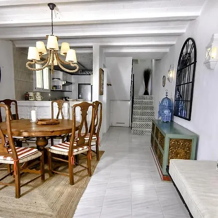 Holiday home 51297 - Cute House Estepona